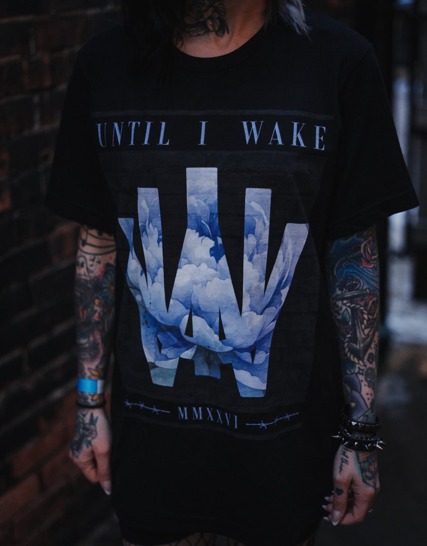 Flower Crest Tee
